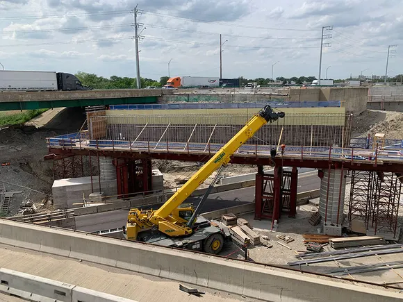 ATRI Annual Report: I-294 and I-290/I-88 Interchange in Chicago's Western Suburbs Becomes the Most Severe Truck Congestion Bottleneck in the U.S.